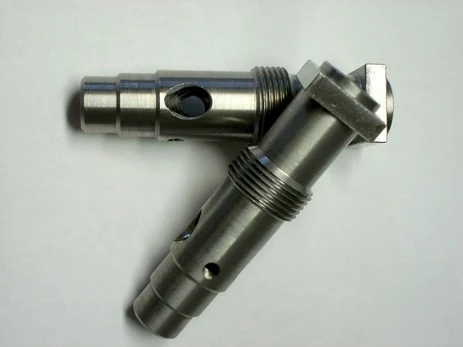 Gefertigte Adapter
