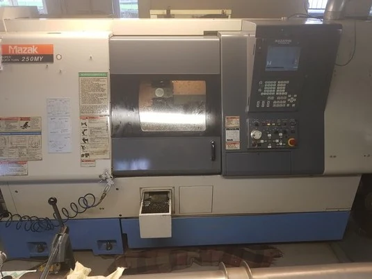 Mazak CNC-Maschine